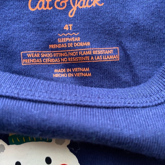 Cat and Jack Christmas Polar Bear Tree Wagon Navy Size 4T cute Gift Shirt NWT - Picture 3 of 3